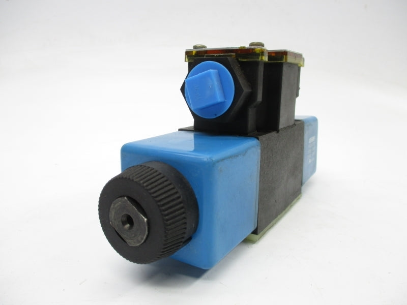 VICKERS DG4V3S6CVMFWB560 02-109685 110/120V .48/.46A 5000PSI NSNP