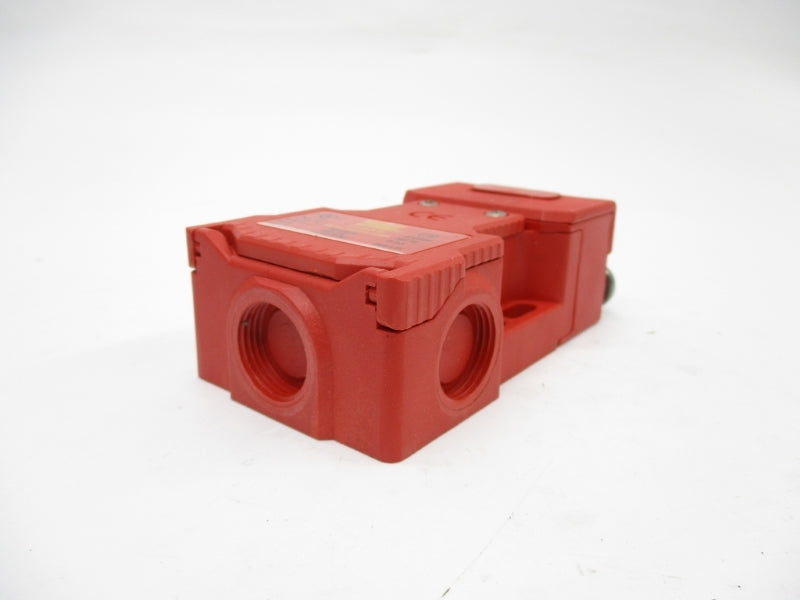 STI 44501-0110 T-5009 240V 3A NSNP