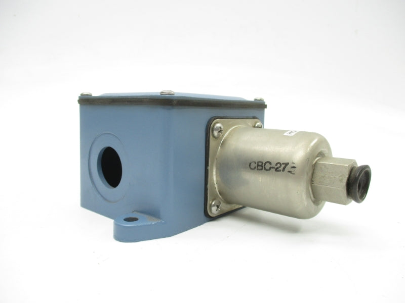UNITED ELECTRIC J21K-150 40PSI NSNP