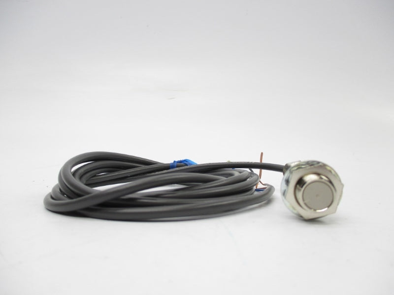 OMRON E2E-X2C1 12-24VDC NSNP