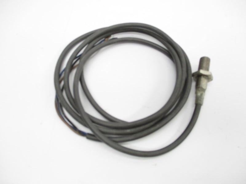 OMRON E2E-X1R5F1 UNMP