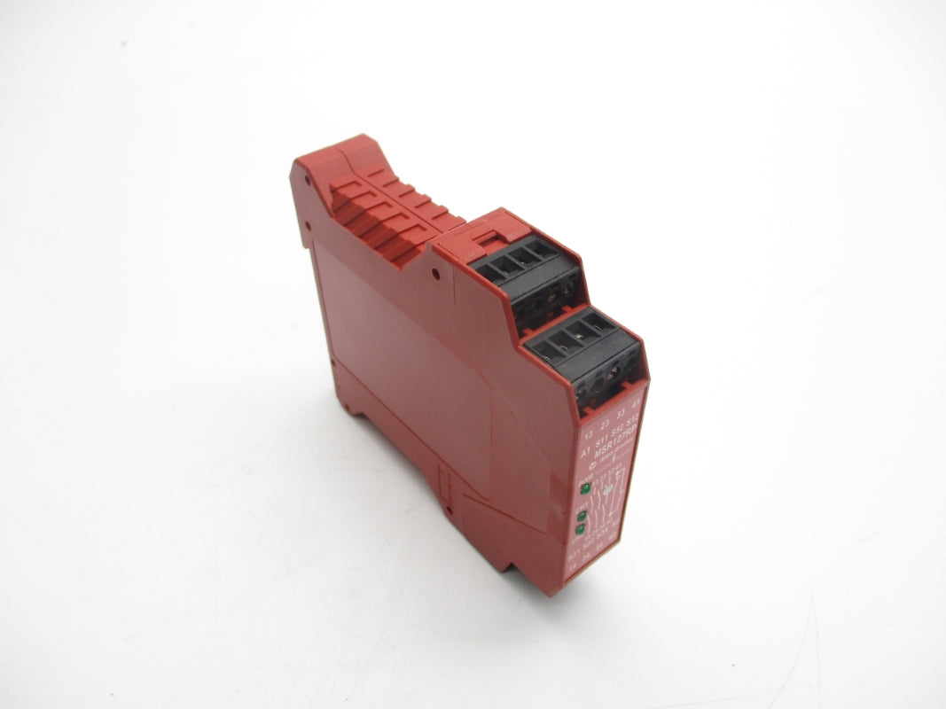 ALLEN BRADLEY 440R-N23135 SER. B 24VAC/DC 5A (WH) NSMP-440R-N23135