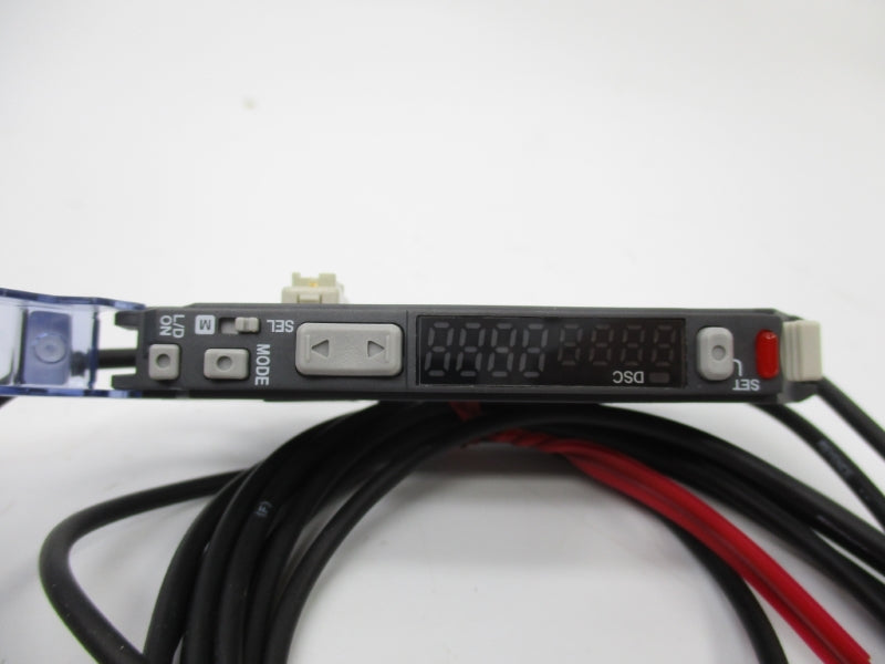 KEYENCE FS-V32 24V NSMP