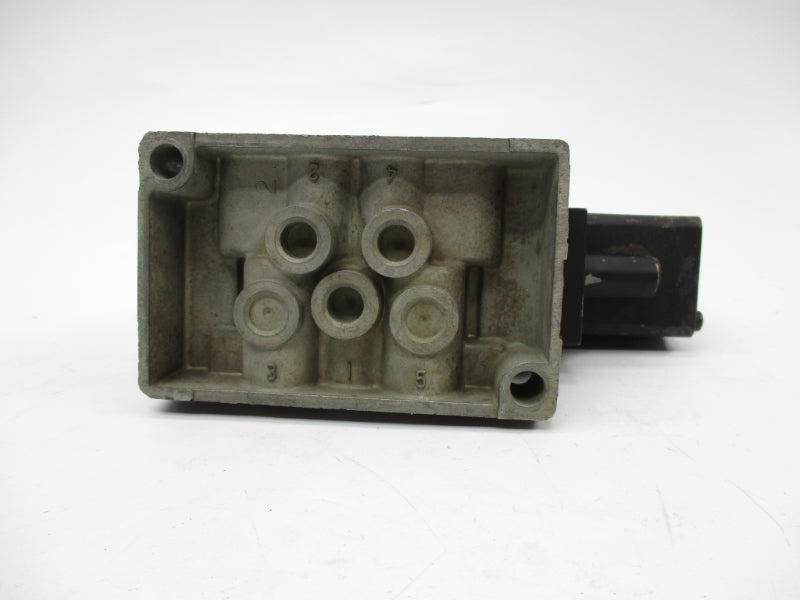 PARKER 4501AS10AABE53 150PSI NSNP
