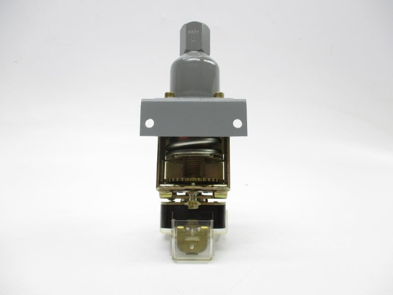 ALLEN BRADLEY 836-C7 SER. A 24-600V 300PSI NSNP