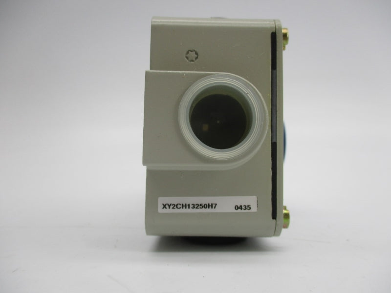 TELEMECANIQUE XY2CH13250 240VAC 3A (GREY) NSMP