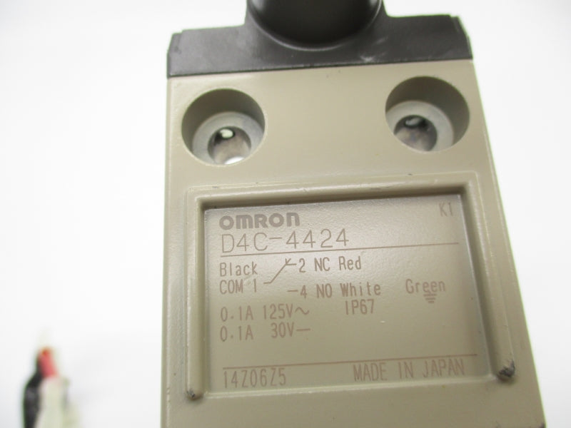 OMRON D4C-4424 125V 0.1A NSNP
