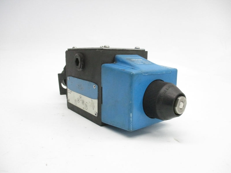 VICKERS DG4S4012NB60 879137 110/120V (AS PICTURED) UNMP