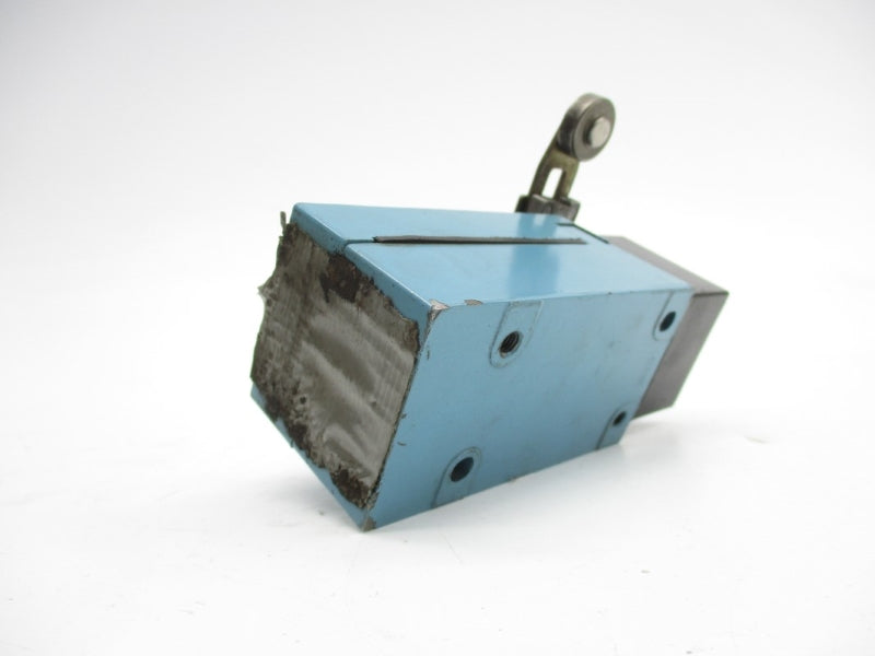 MICRO SWITCH LSYAB6B 600VAC 10A UNMP