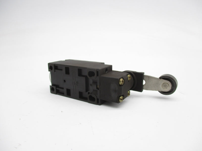 OMRON D4D-2121N 400VAC 2A NSNP
