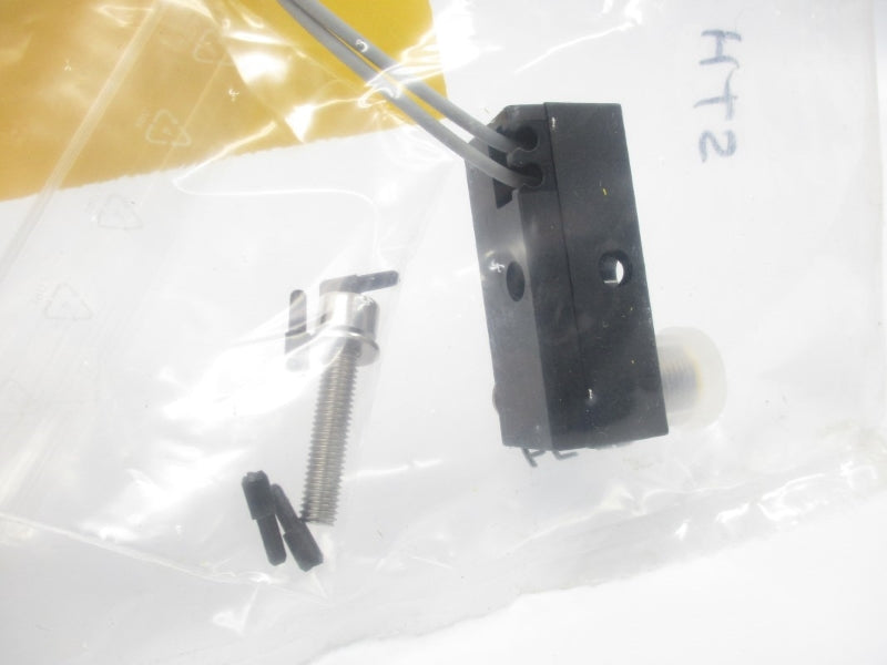 TURCK NI2-Q6,5-AP6-0,1-FS4.4X3/S304 1650048 10-30VDC NSMP