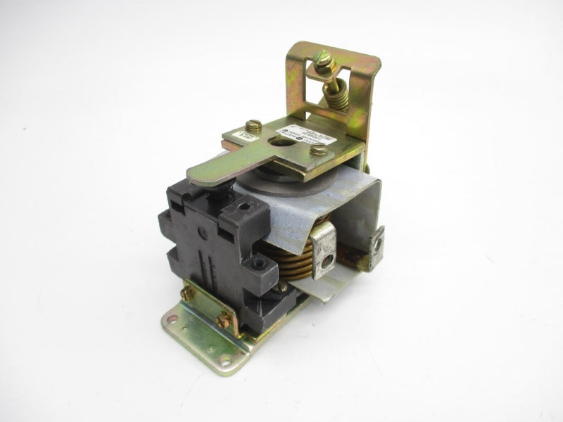 GENERAL ELECTRIC DS303AD300A28 600V NSNP