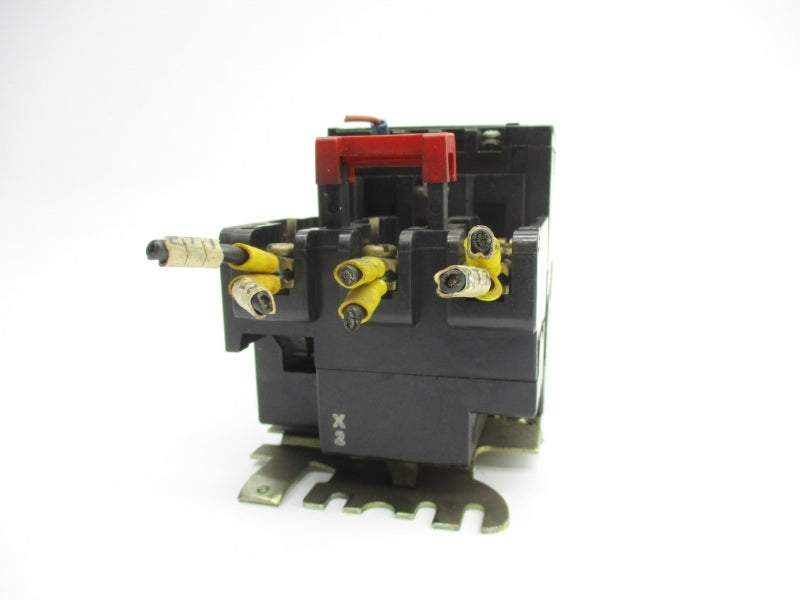 SQUARE D 1536SCO3 SER. A 110/120V 32A UNMP