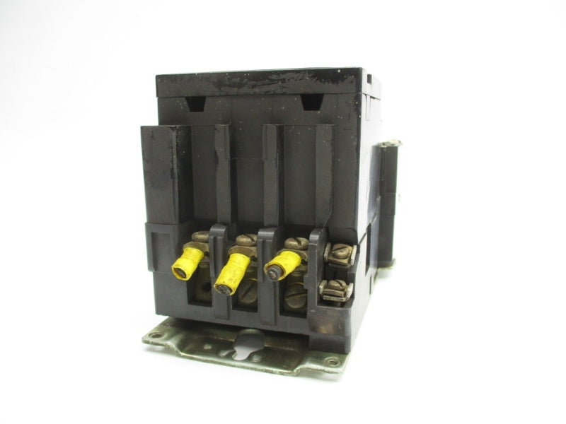 SQUARE D 1536SCO3 SER. A 110/120V 32A UNMP