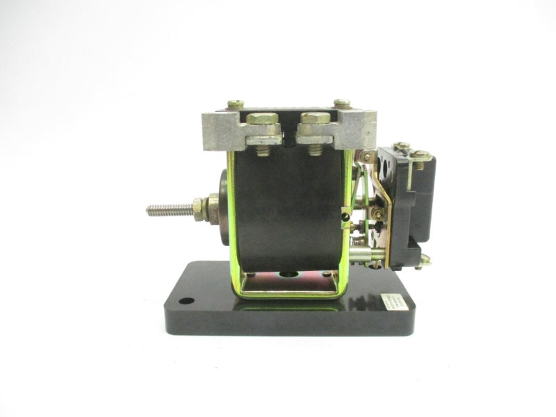 ALLEN BRADLEY 809-A06E SER. A 12A (BR/YL) NSMP