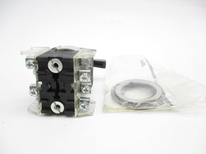 ALLEN BRADLEY 800T-J17KC7B SER. T (WH) NSMP