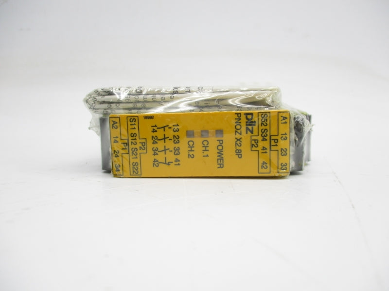 PILZ PNOZX2.8P24-240VAC/DC3N/O1N/C 777302 24-240VAC/DC 6.0A NSNP