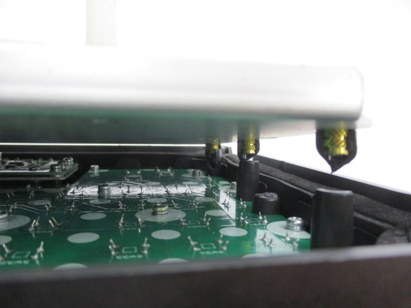 MITSUBISHI FCU7-YZ082 24VDC 2.8A UNMP