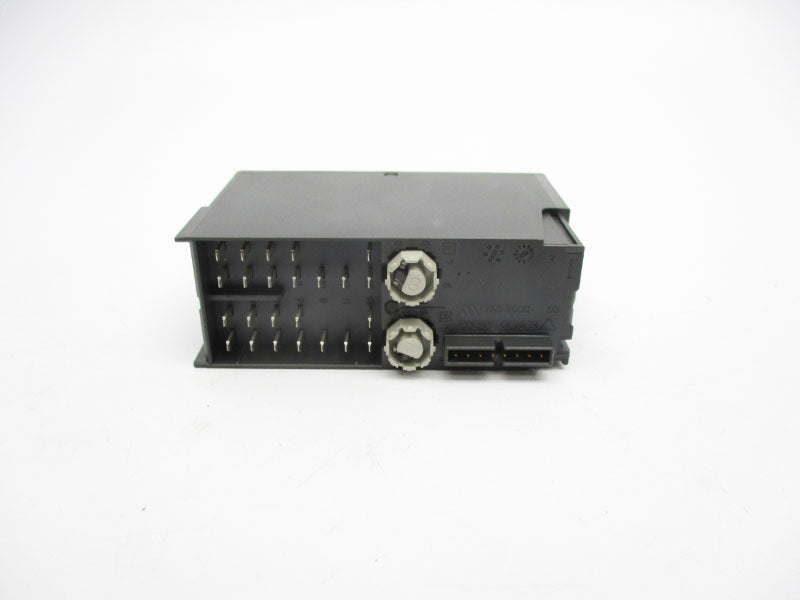 SIEMENS 6ES7138-4FC01-0AB0 24VDC 2A NSNP