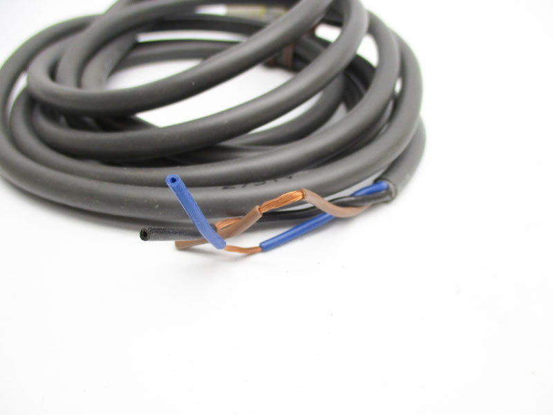 OMRON E2F-X2E1 12-24VDC NSNP