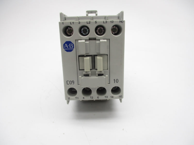 ALLEN BRADLEY 100-C09UD10 SER. A 110/120V 32A (BR/WH) NSMP