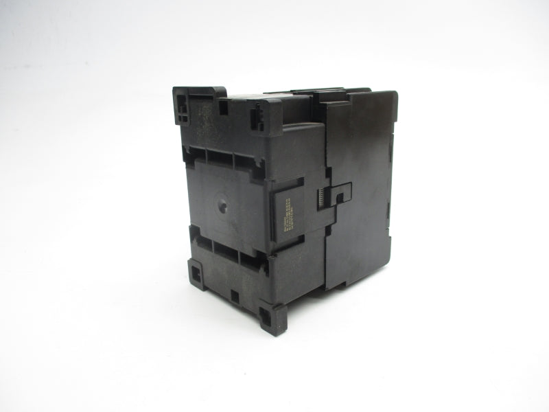 GENERAL ELECTRIC CR4CH11 SER. A 110/120V 63A NSNP