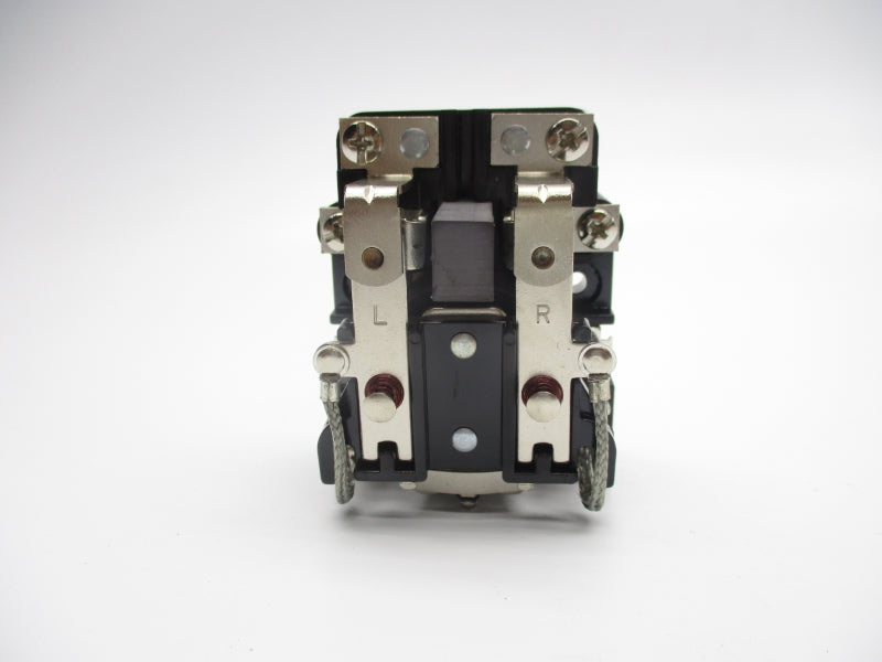 CUTLER HAMMER 9575H3T100 SER. D1 24VDC 40A NSNP