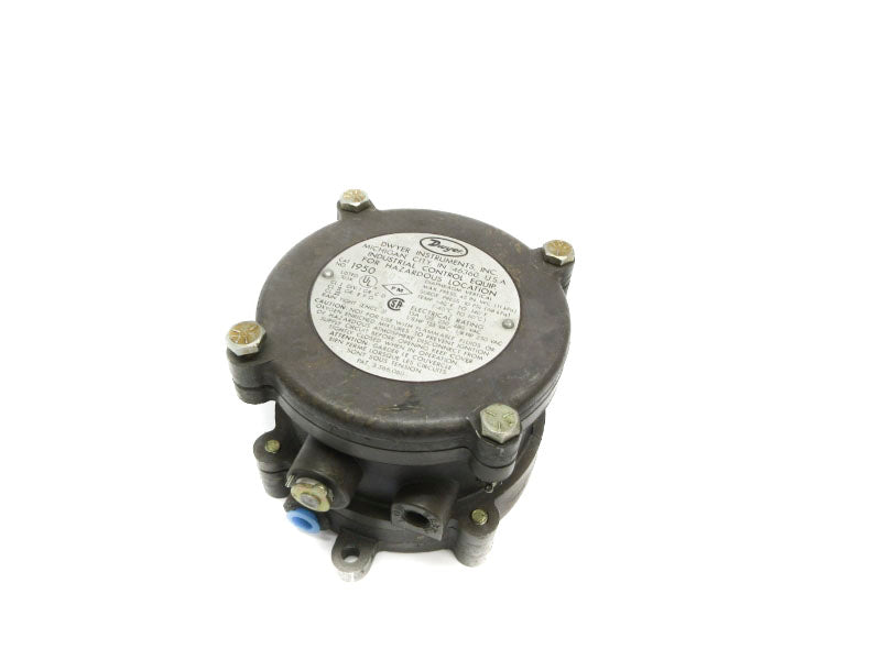 DWYER 1950-10-2F 480VAC 15A 45INWC NSNP