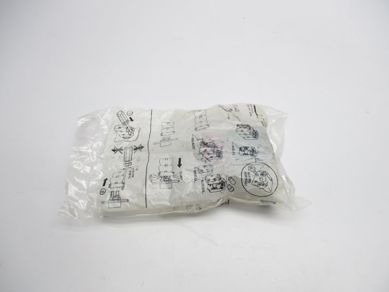 ALLEN BRADLEY 800E-2TLT5X11 SER. A 120/110V NSMP