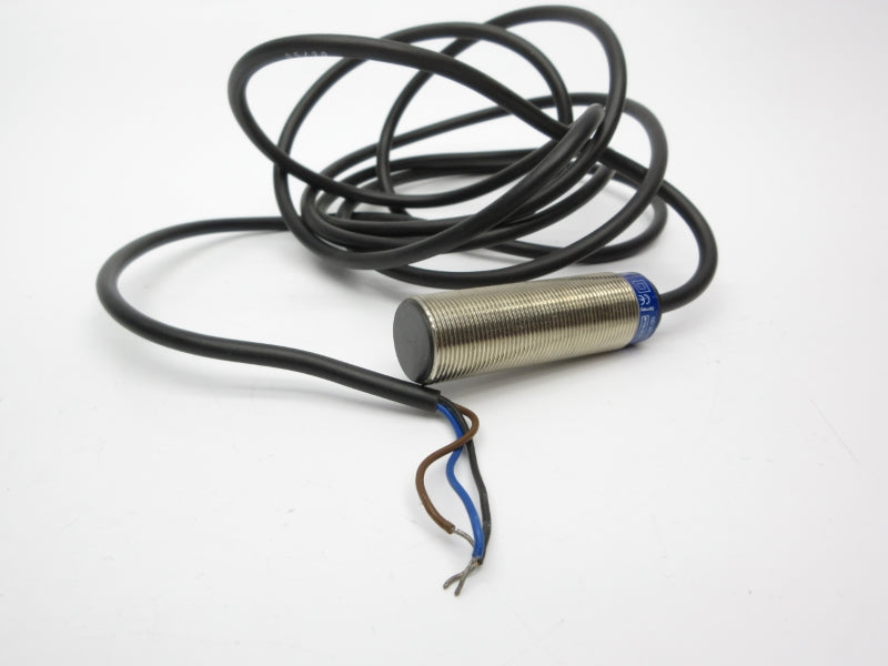 TELEMECANIQUE XT1M18NA372 12-24V NSNP