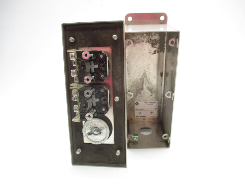 ALLEN BRADLEY 800H-3HD4T SER. A UNMP