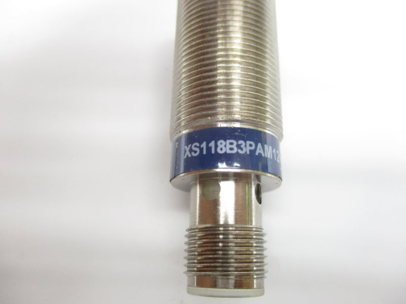 TELEMECANIQUE XS118B3PAM12 12-24V NSNP