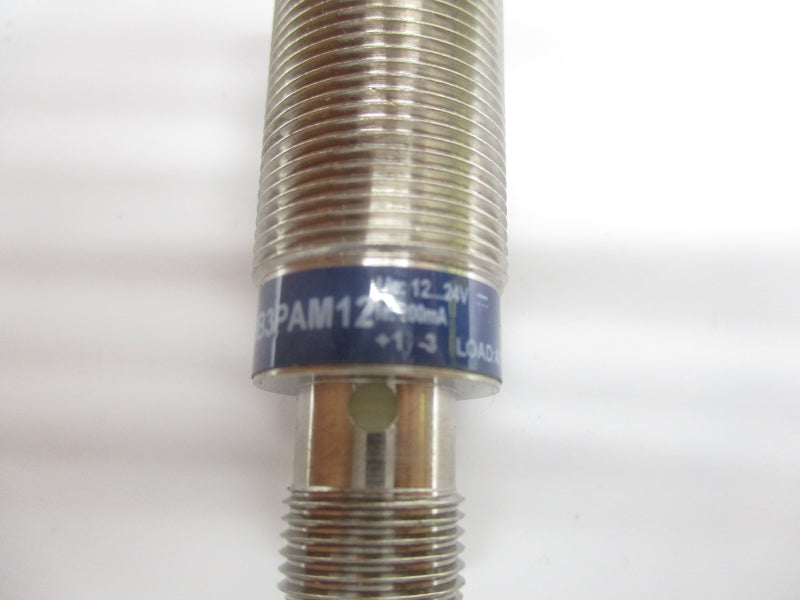 TELEMECANIQUE XS118B3PAM12 12-24V NSNP