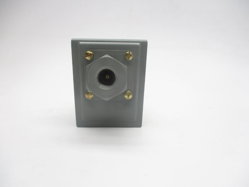 ALLEN BRADLEY 836-C8 SER. A 600V 500PSI (BR/WH) NSMP