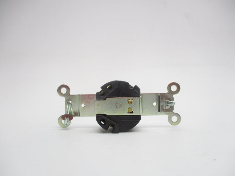 HUBBELL 4560 250VAC 15A NSMP