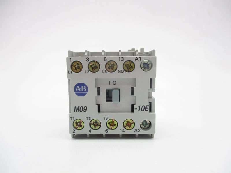 ALLEN BRADLEY 100-M09ND3 SER. A 24V 20A NSNP
