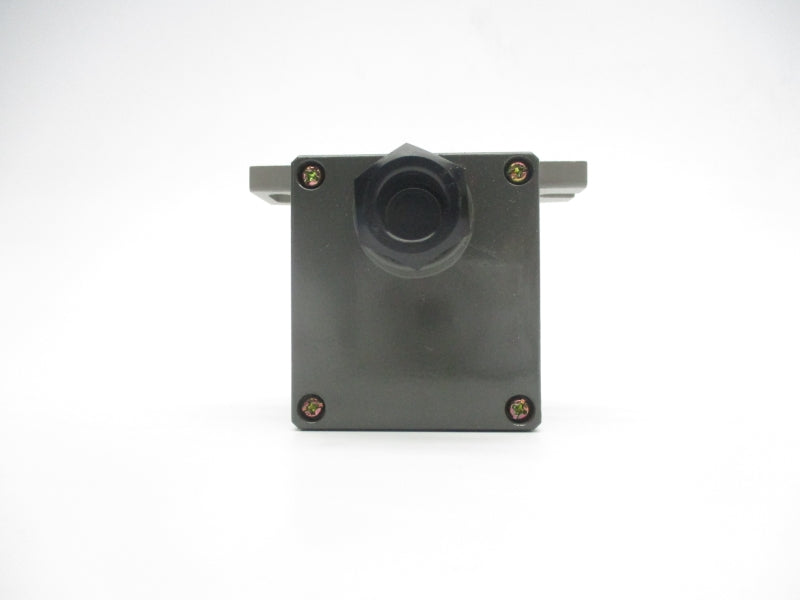 OMRON E3D-R3M4 24-240VAC 1A NSMP