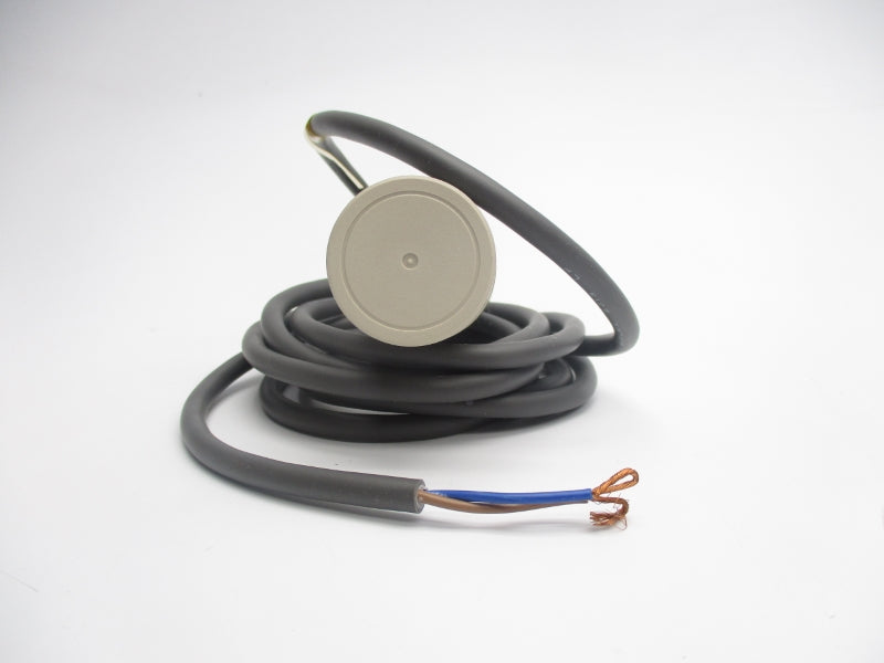 OMRON E2K-C25MY2 100-220VAC 2M NSMP