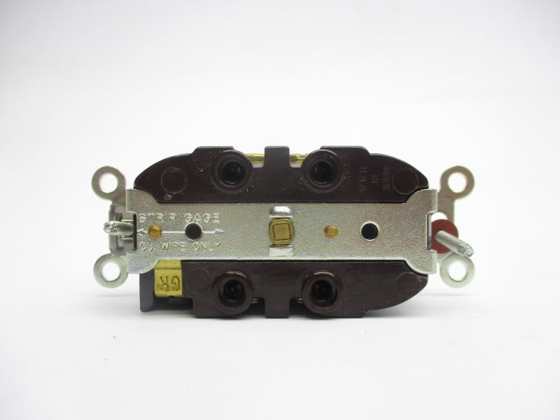 HUBBELL 4700 125VAC 15A NSMP