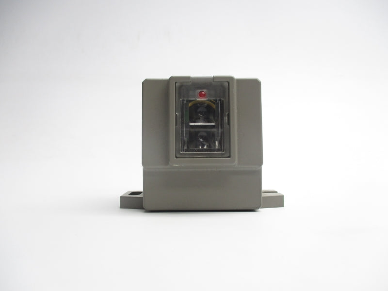 OMRON E3D-R3M4 24-240VAC 1A NSNP