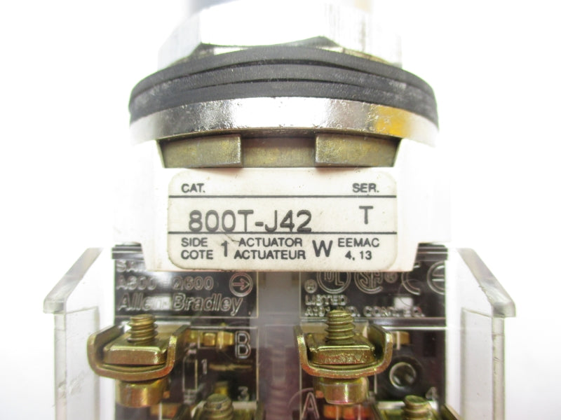 ALLEN BRADLEY 800T-J42 SER. T (NO KEY) NSNP
