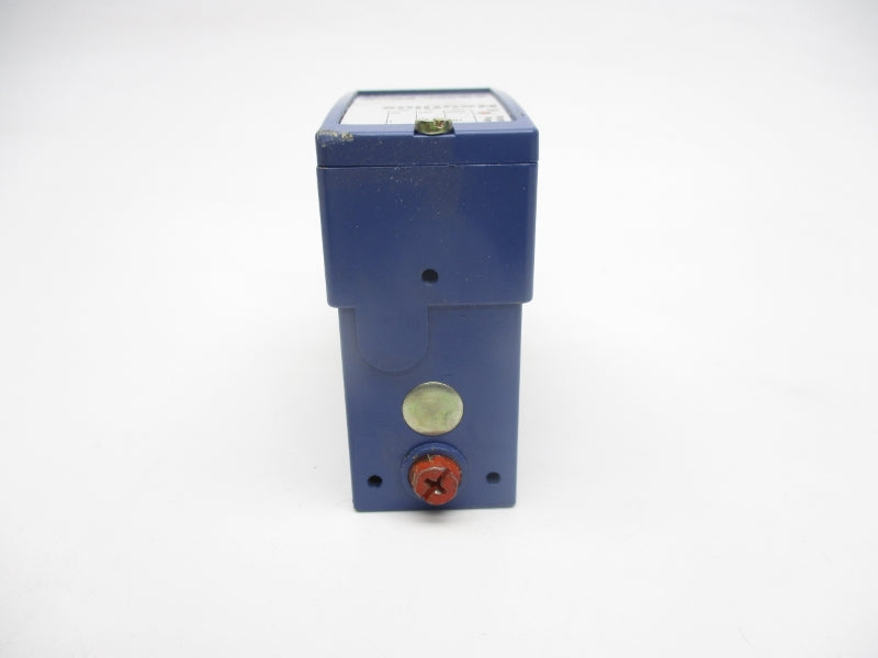 TELEMECANIQUE XMLA020A1S11 500V 1.5A 290PSI NSNP