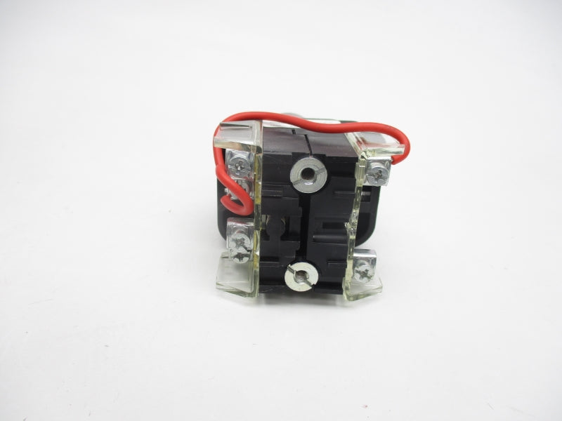 ALLEN BRADLEY 800T-QT10R SER. T 120VAC/DC NSNP