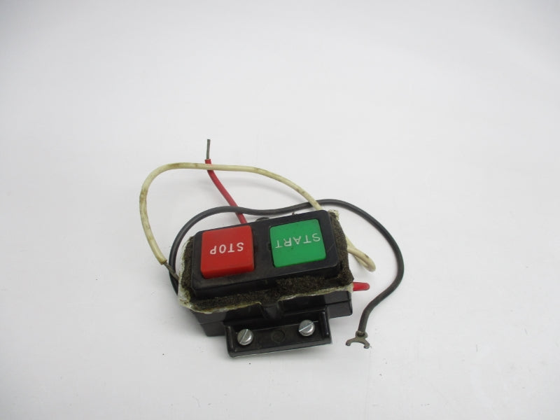 GENERAL ELECTRIC CR305X 600VAC UNMP