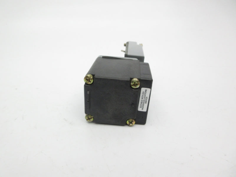 CUTLER HAMMER E51DEL SER. B2 120VAC NSNP