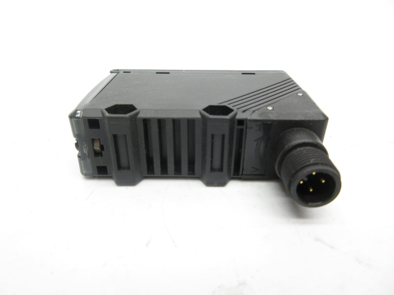 OMRON E3G-R17 10-30VDC NSNP