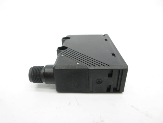 OMRON E3G-R17 10-30VDC NSNP