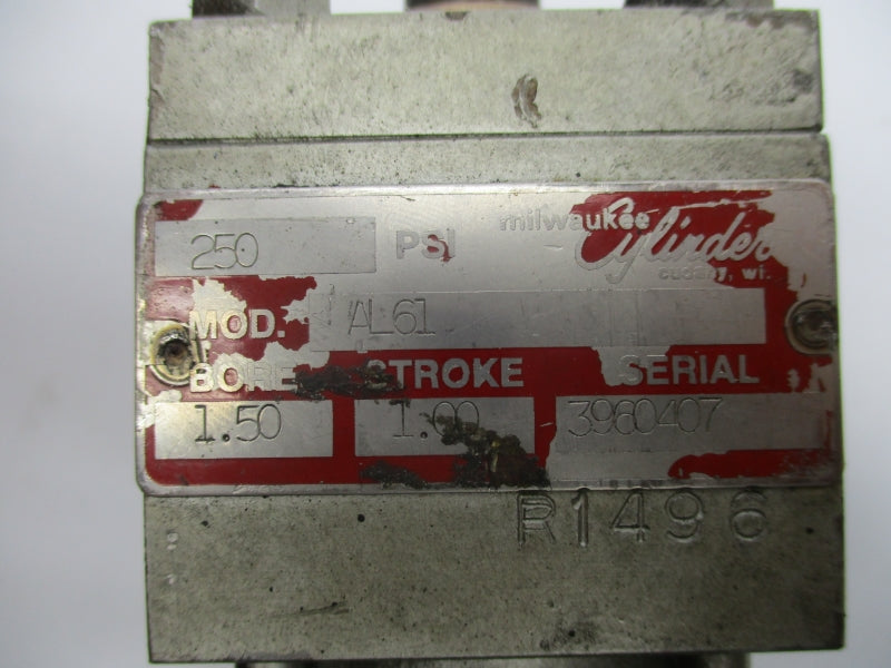 MILWAUKEE AL61 250PSI UNMP