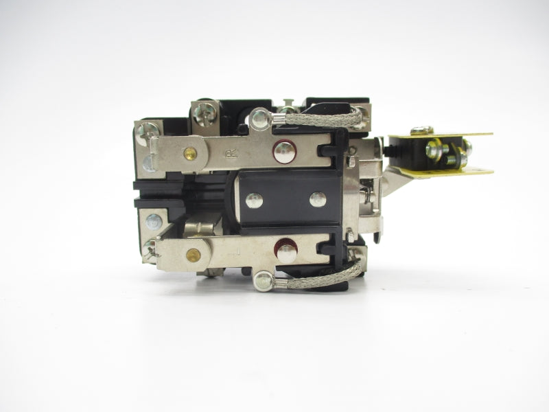 ALLEN BRADLEY 700HG42A1-5 SER. B 120VAC 5A NSNP