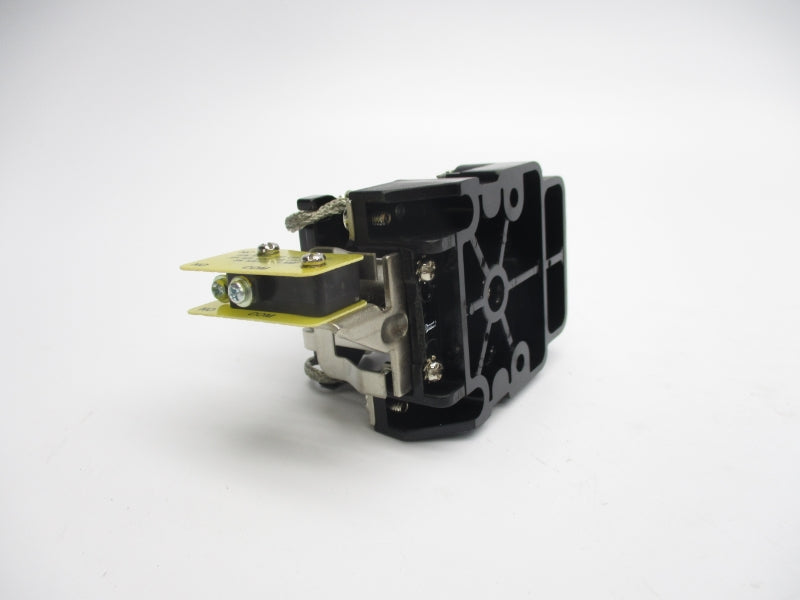 ALLEN BRADLEY 700HG42A1-5 SER. B 120VAC 5A (WH) NSMP